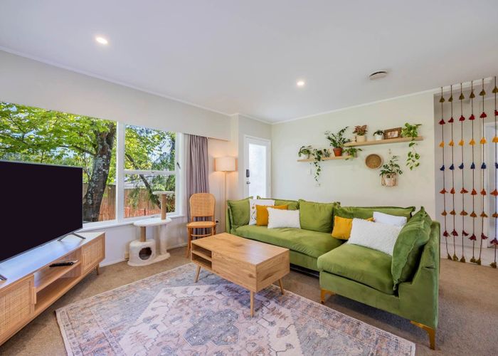  at 1&2/5 Keldale Place, Forrest Hill, North Shore City, Auckland