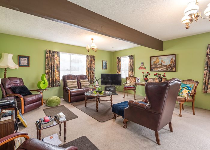  at 17 Momorangi Crescent, Redwood, Christchurch