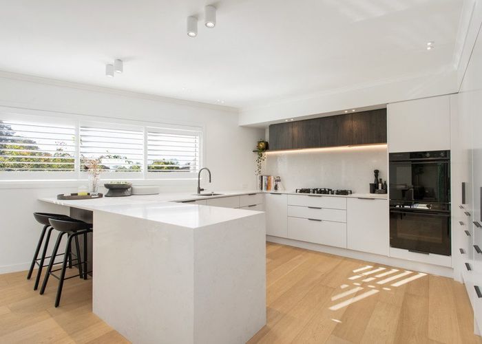  at 10 Finnsarby Place, Sumner, Christchurch City, Canterbury