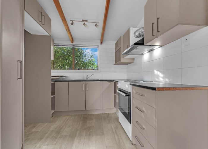 at 86 Burundi Avenue, Clendon Park, Auckland