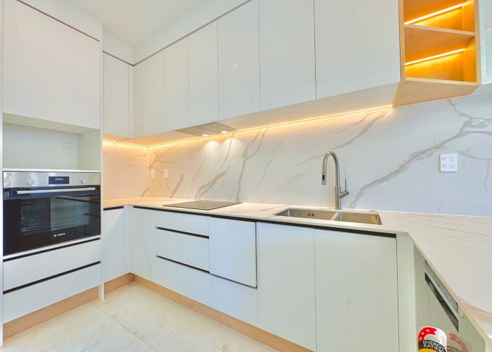  at 1B Galloway Crescent, Farm Cove, Manukau City, Auckland