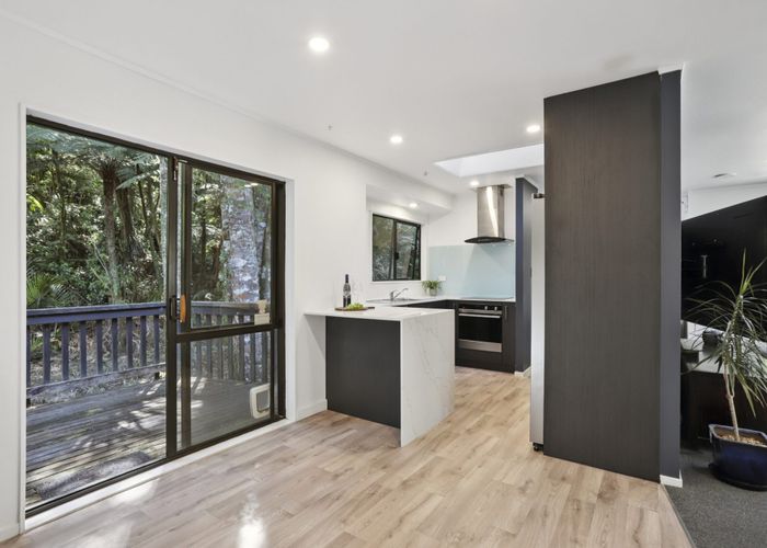  at 420 Scenic Drive, Waiatarua, Waitakere City, Auckland