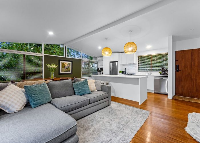  at 7 Laser Place, Bayview, North Shore City, Auckland
