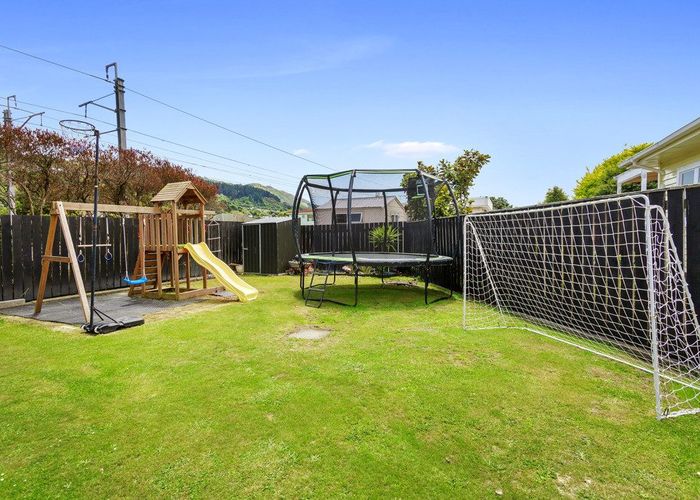  at 41B Duncan Street, Tawa, Wellington