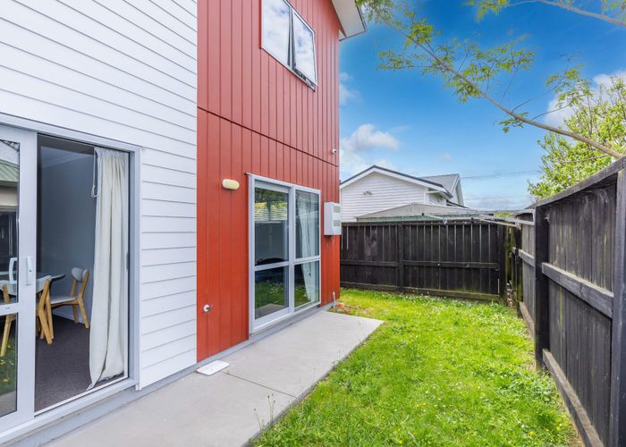  at 1/188 Old Farm Road, Hamilton East, Hamilton