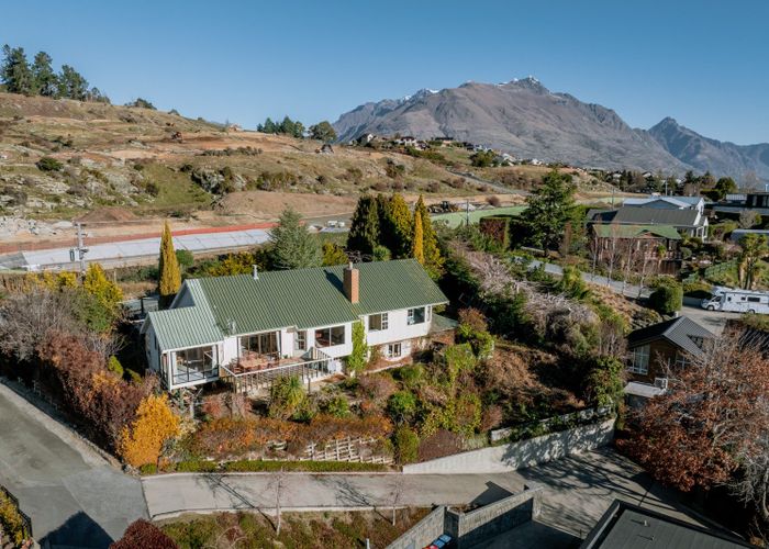  at 367 Peninsula Road, Kelvin Heights, Queenstown