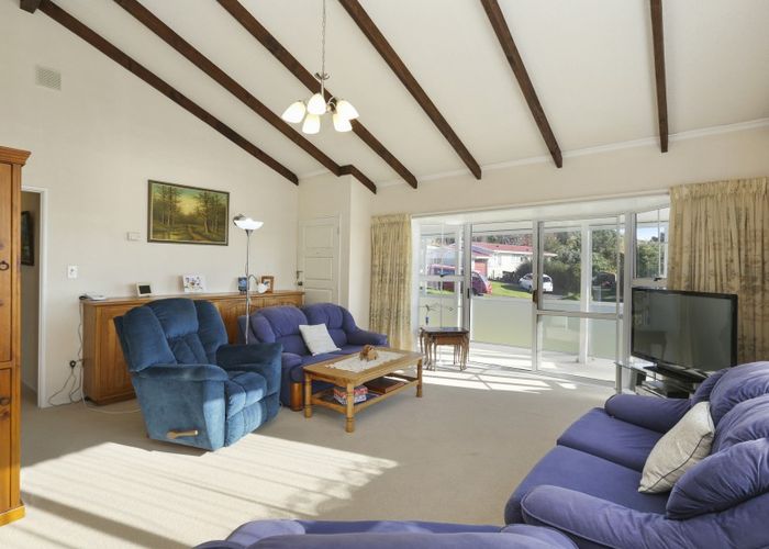  at 28 Riversdale Drive, Merrilands, New Plymouth