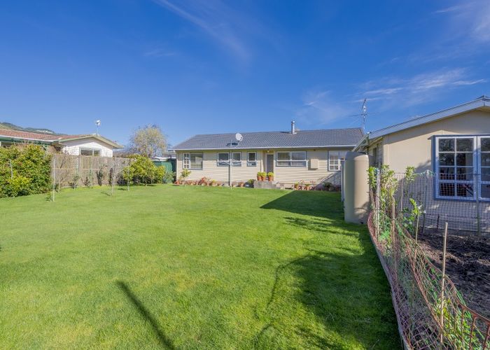  at 3 Sylvan Avenue, Waikanae