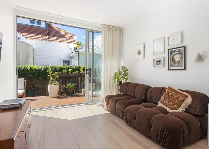  at 12/11 Sentinel Road, Herne Bay, Auckland