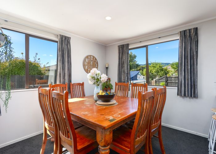  at 51 Arbor-Lea Avenue, Richmond