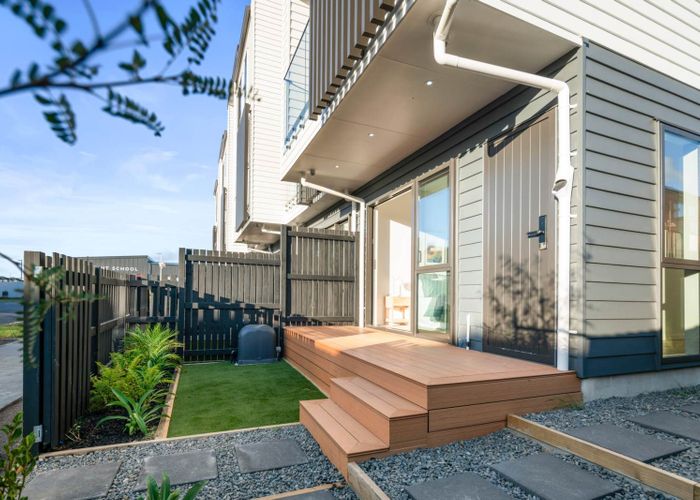  at 5A Coast Garden Drive, Hobsonville, Waitakere City, Auckland