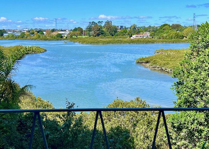  at 14 Te Wiata Place, Avondale, Auckland City, Auckland