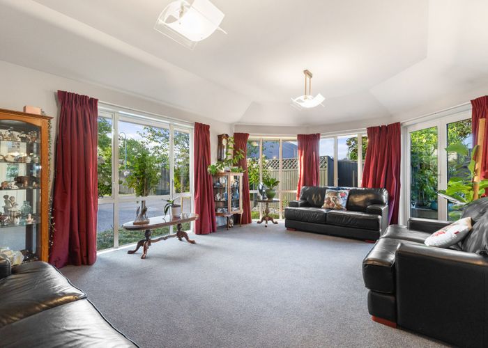  at 7 Coolspring Way, Redwood, Christchurch