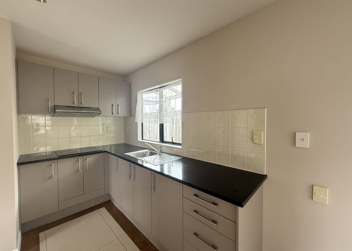  at 14a vinewood drive, Albany, North Shore City, Auckland