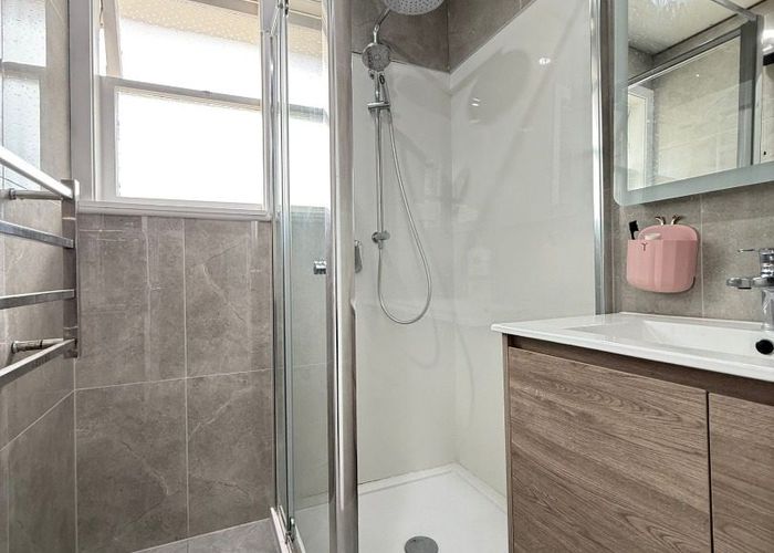  at 4/11 Hoteo Avenue, Papatoetoe, Manukau City, Auckland