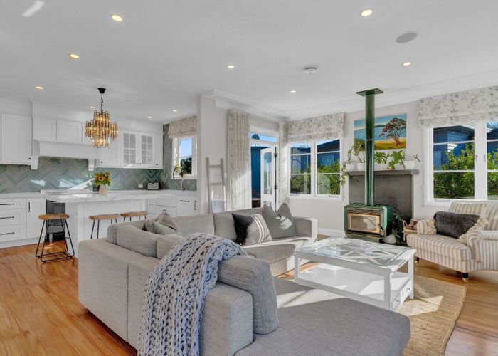 Recently sold 41 Riverhead Road, Kumeu homes.co.nz