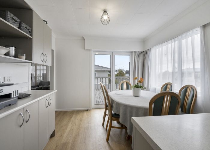  at 3 Blenheim Place, Vogeltown, New Plymouth, Taranaki