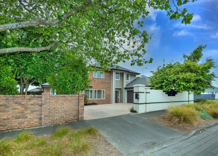  at 2 Palm Drive, Shirley, Christchurch