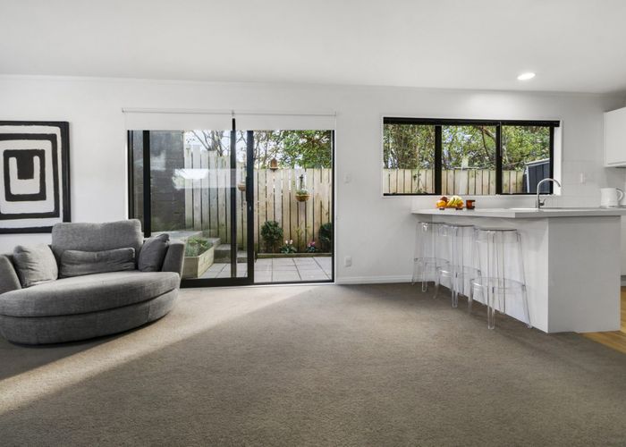  at 1/163 Queens Drive, Lyall Bay, Wellington, Wellington