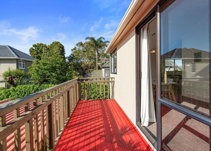 at 2/46 Eversleigh Road, Belmont, Auckland