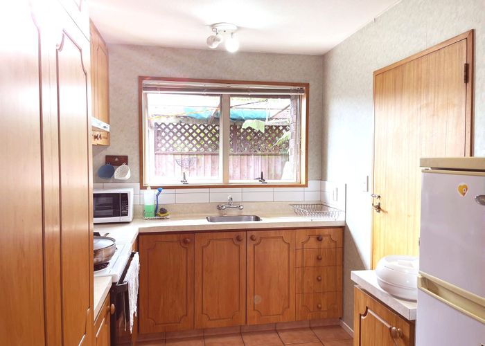  at 2/8 Peveral street, Riccarton, Christchurch City, Canterbury