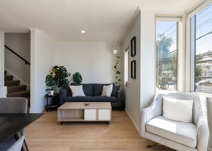  at 2/15 Roxburgh Street, Mount Victoria, Wellington, Wellington