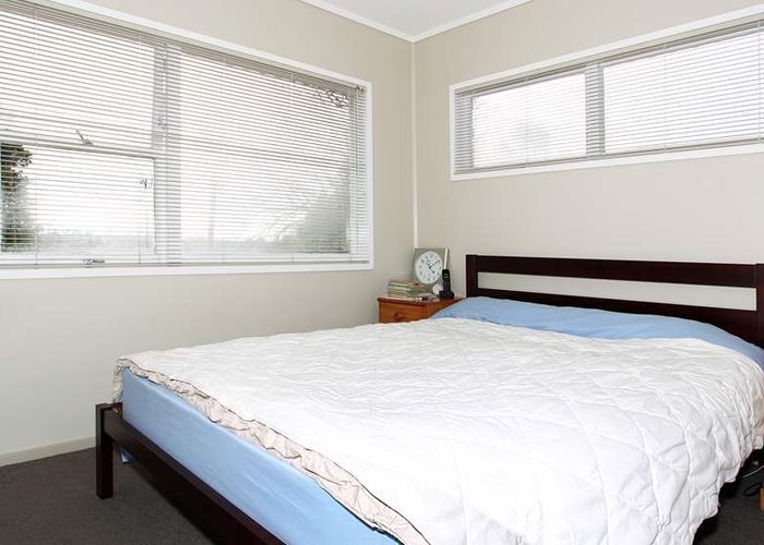  at 73 Target Road, Sunnynook, North Shore City, Auckland
