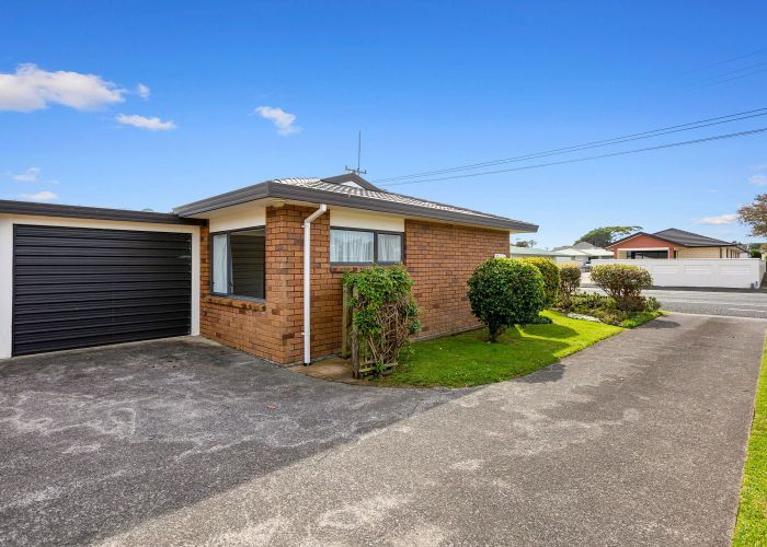  at 1/156 Carrington Street, Lower Vogeltown, New Plymouth