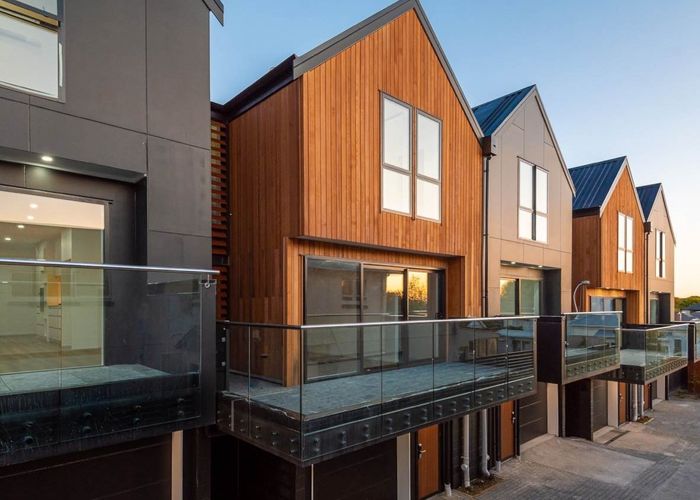  at 7/20 Fairview Road, Mount Eden, Auckland
