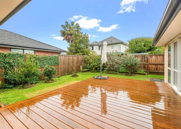  at 32 Waituarua Drive, Takanini, Auckland