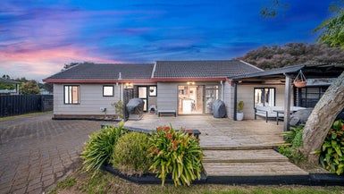  at 5 Leven Lane, Totara Heights, Auckland