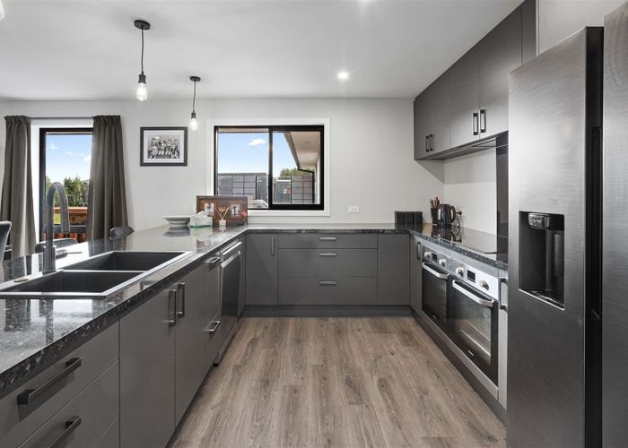 at 14 Quail Way, Amberley, Amberley