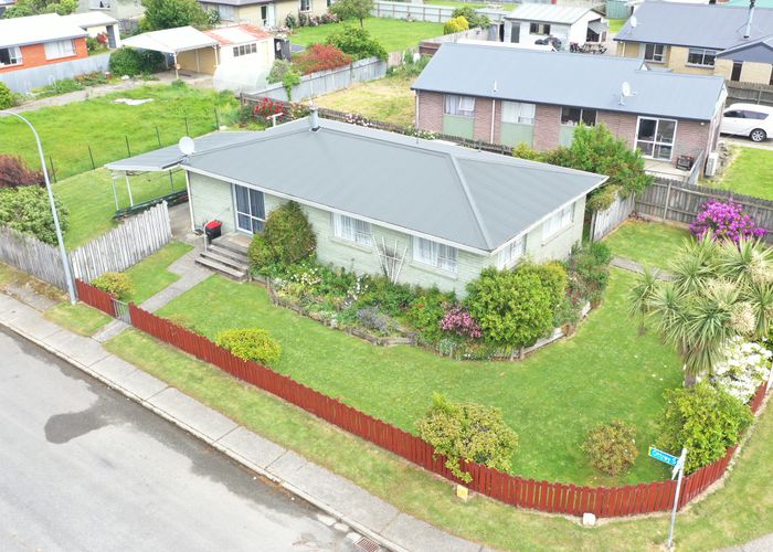  at 71 Avon Road, Clifton, Invercargill