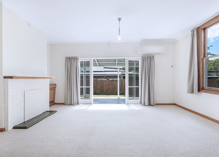  at 76 Albert Street, Hamilton East, Hamilton