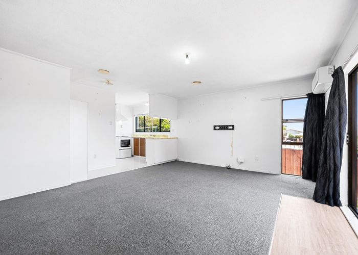  at 1/25 Invercargill Drive, Kelson, Lower Hutt