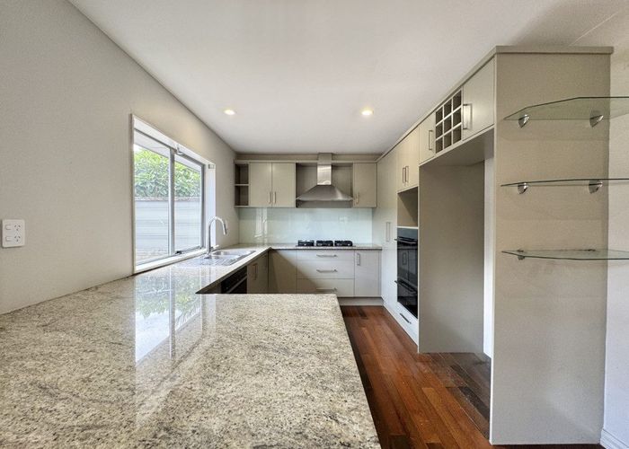  at 25B Brookfield Avenue, Onehunga, Auckland City, Auckland
