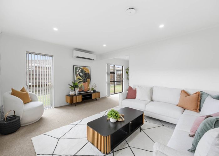  at 2/126 Carruth Road, Papatoetoe, Manukau City, Auckland