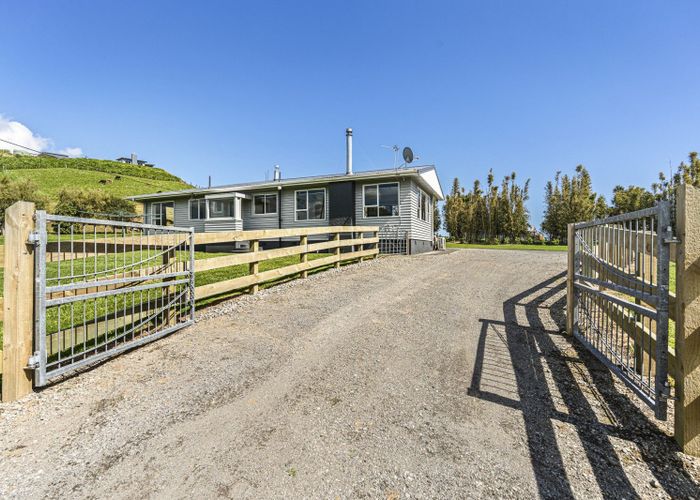  at 100 Hurford Road, Omata, New Plymouth