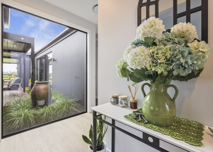  at 18 Ellmers Street, Woodend