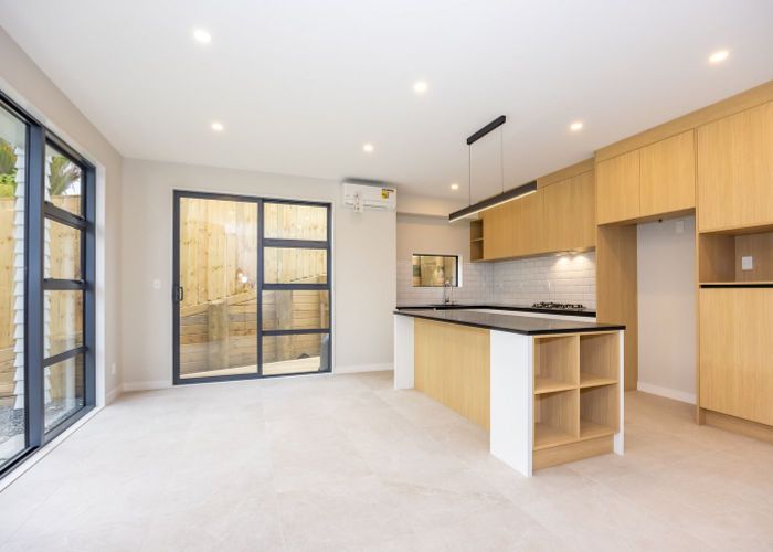  at 34 Hellyers Street, Birkdale, Auckland