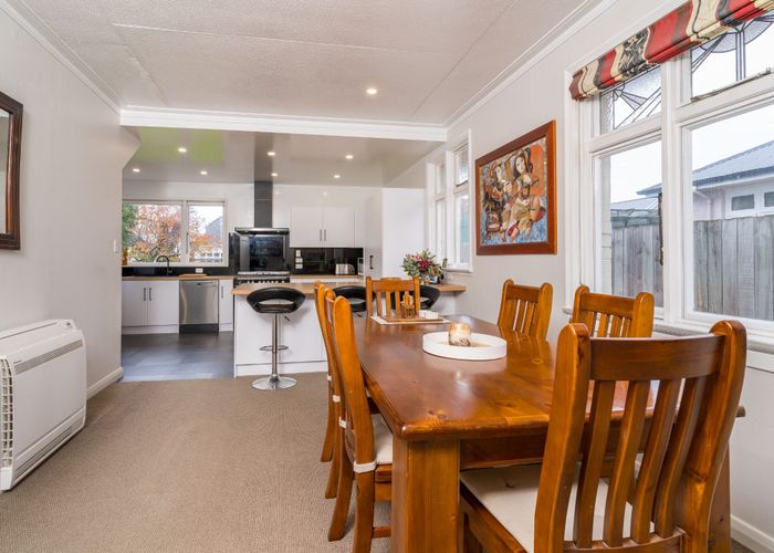  at 16 Wycolla Avenue, Saint Clair, Dunedin, Otago
