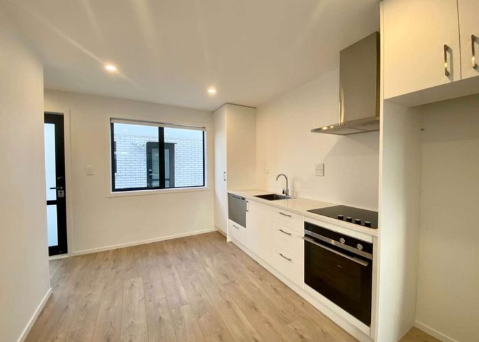  at 6/33 Stanhope Road, Mount Wellington, Auckland City, Auckland