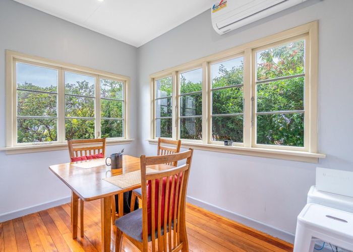  at 64 Margaret Street, Glengarry, Invercargill