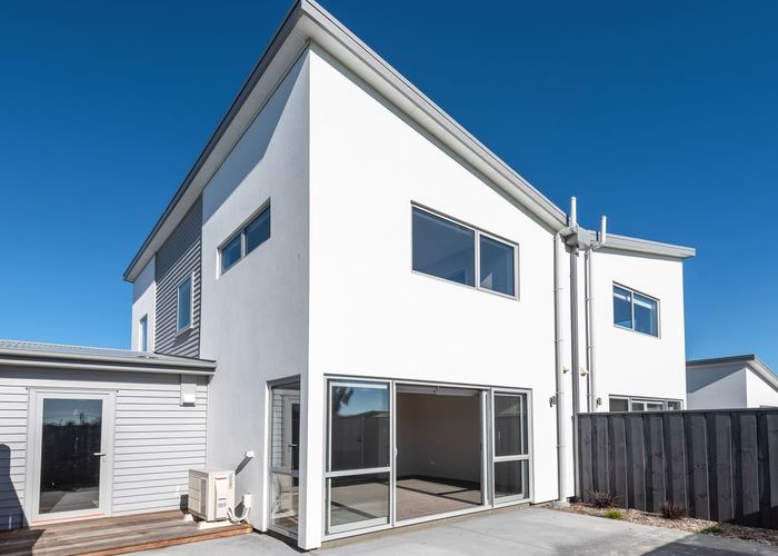  at 5 Kakapo Lane, Redwood, Christchurch City, Canterbury