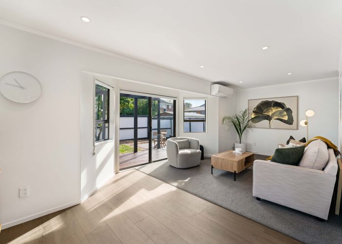  at 1/24 Curacao Place, Half Moon Bay, Manukau City, Auckland