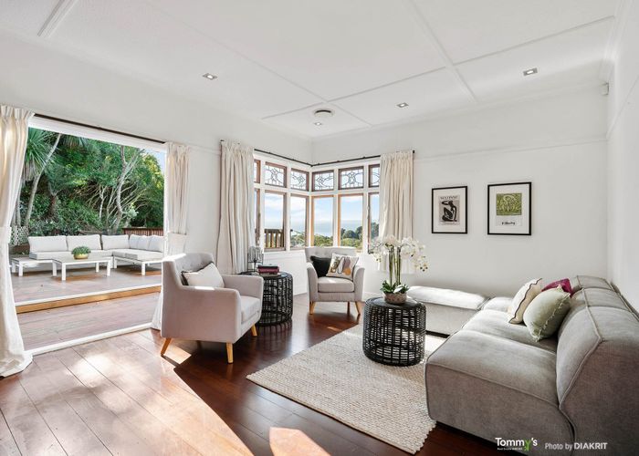  at 4 Raroa Crescent, Northland, Wellington