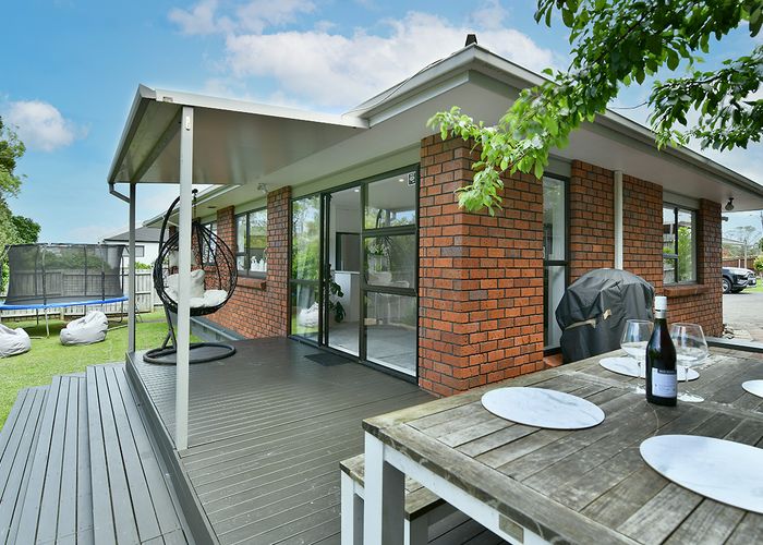  at 2/167 Deep Creek Road, Torbay, Auckland