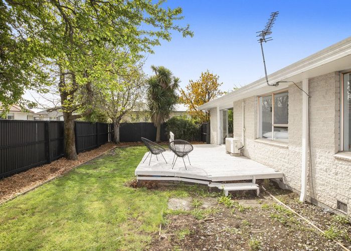  at 2/21a Quinns Road, Shirley, Christchurch City, Canterbury