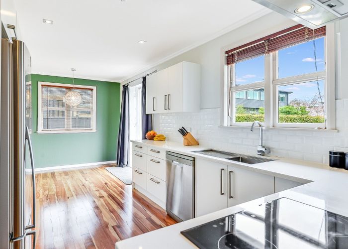  at 7 Mayfair Avenue, Chartwell, Hamilton