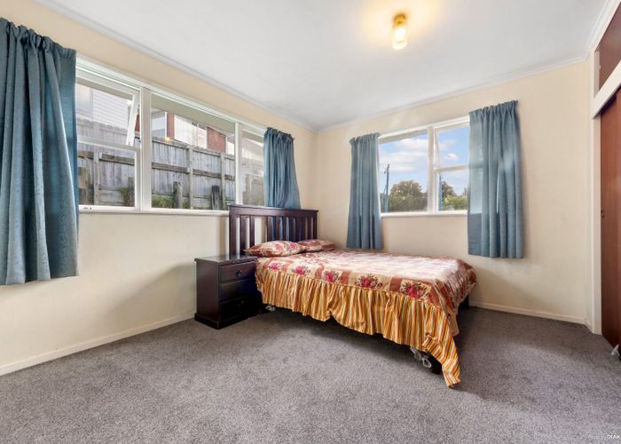  at 77A Rosamund Avenue , New Windsor, Auckland City, Auckland